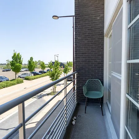 Duinenzicht With Balcony By Interhome