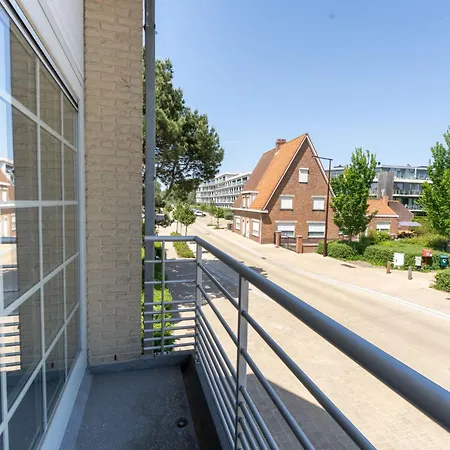 Appartement Duinenzicht With Balcony By Interhome